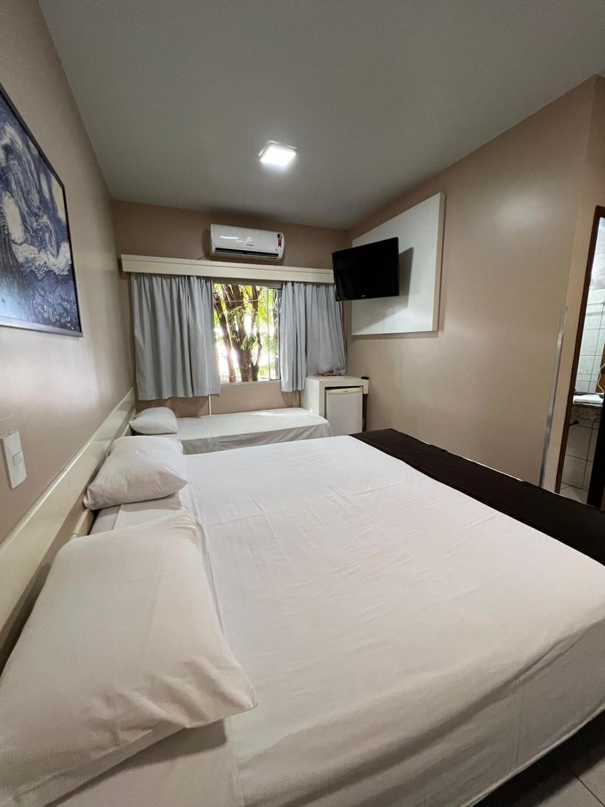 Nayru Hotel Toledo  Bagian luar foto