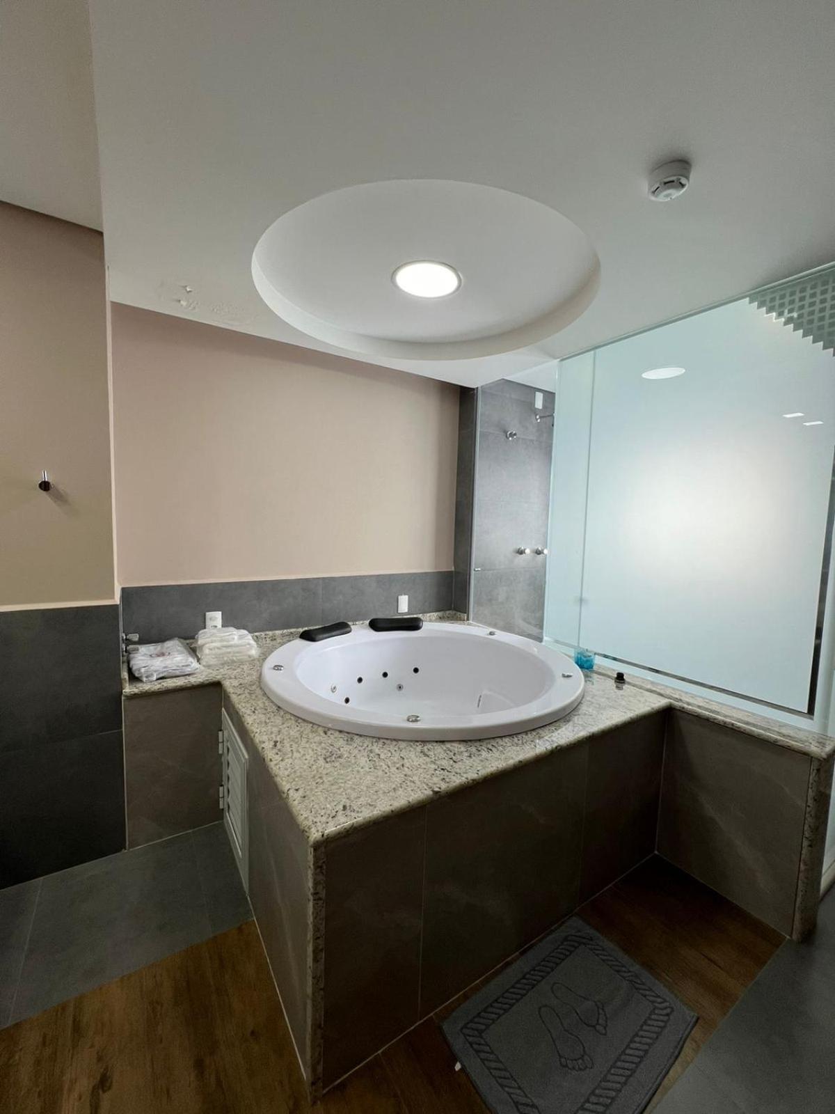 Nayru Hotel Toledo  Bagian luar foto