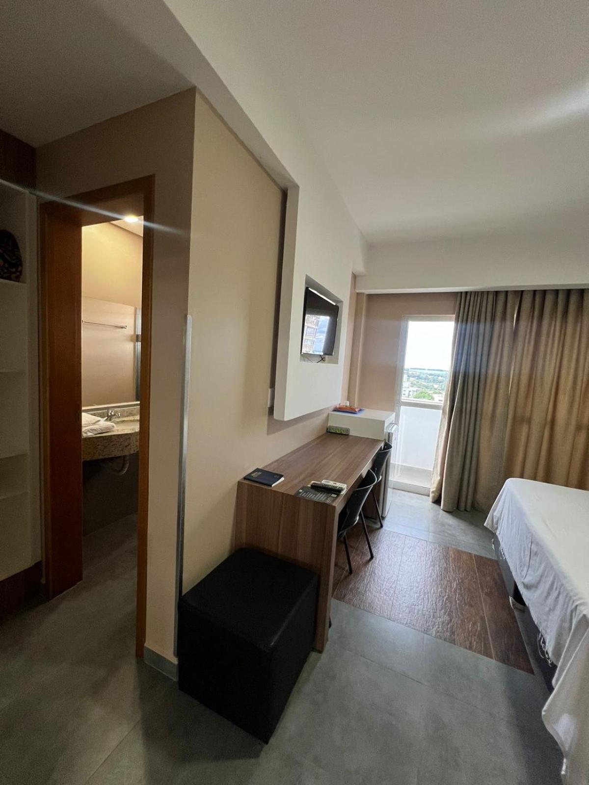 Nayru Hotel Toledo  Bagian luar foto