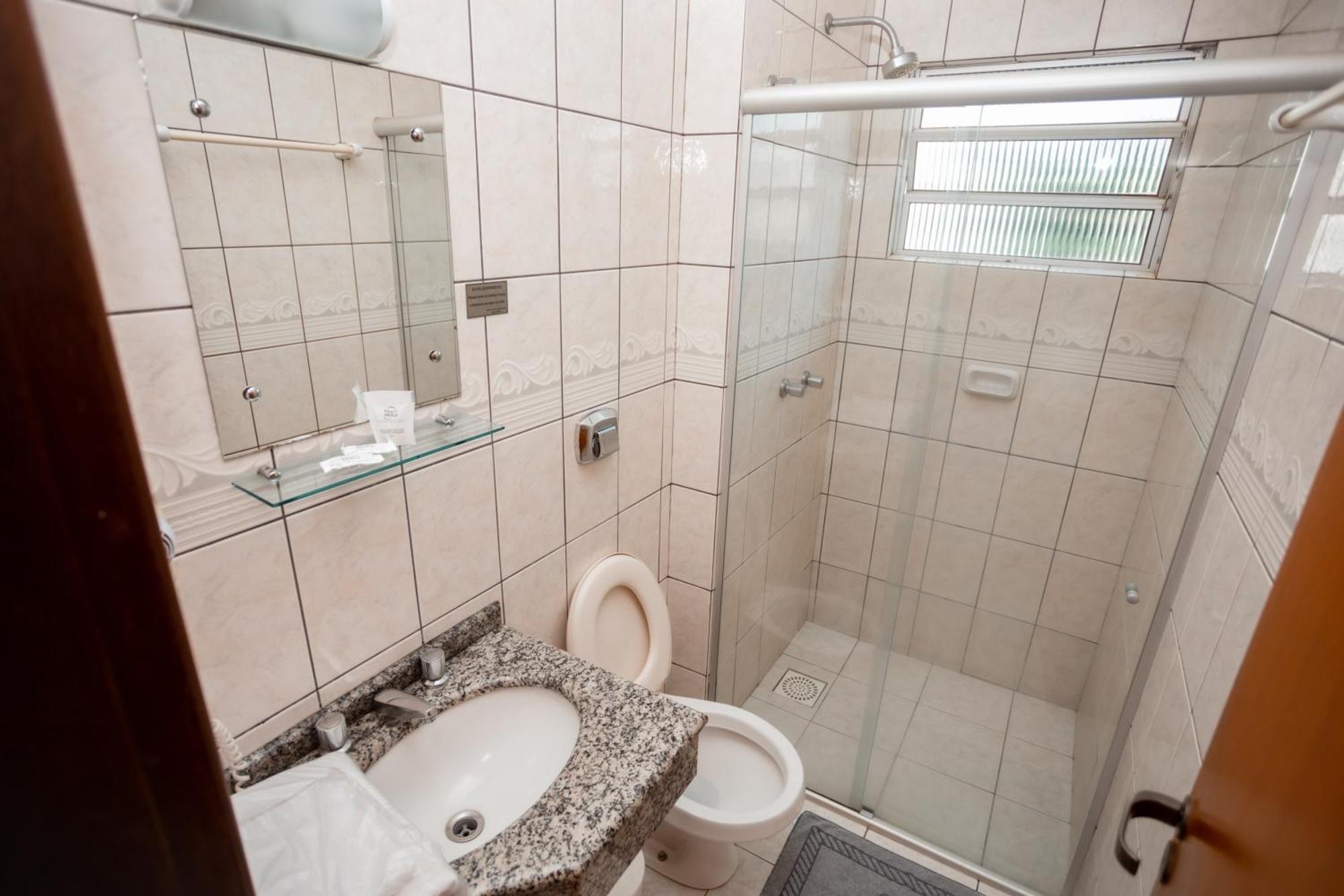 Nayru Hotel Toledo  Bagian luar foto